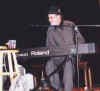 MariaMuldaurKeyboardist.JPG (24548 bytes)
